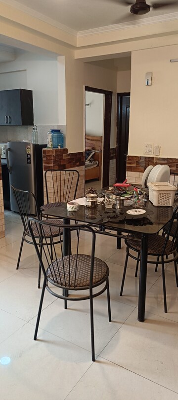 Master Bedroom in 3 BHK Apartment at Amrapali Silicon City, Sector 76 – for Sale