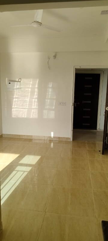 Room in 2 BHK Apartment at Gaur City 2 - 11th Avenue, Sector 16c Greater Noida – for Sale