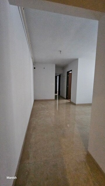 Room in 3 BHK Apartment at Lodha Lakeshore Greens, Dombivli East – for Sale
