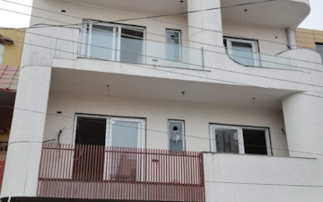 3 BHK Builder Floor For Sale in Sector 10a