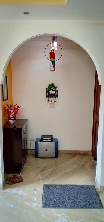 Furnished Amenities in 3 BHK Builder Floor at Saket – for Sale