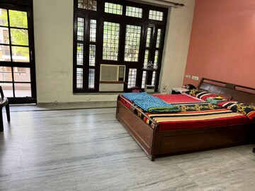 Bedroom in 4 BHK Independent House at Ansal Plaza Sector-23, Sector 23 – for Sale