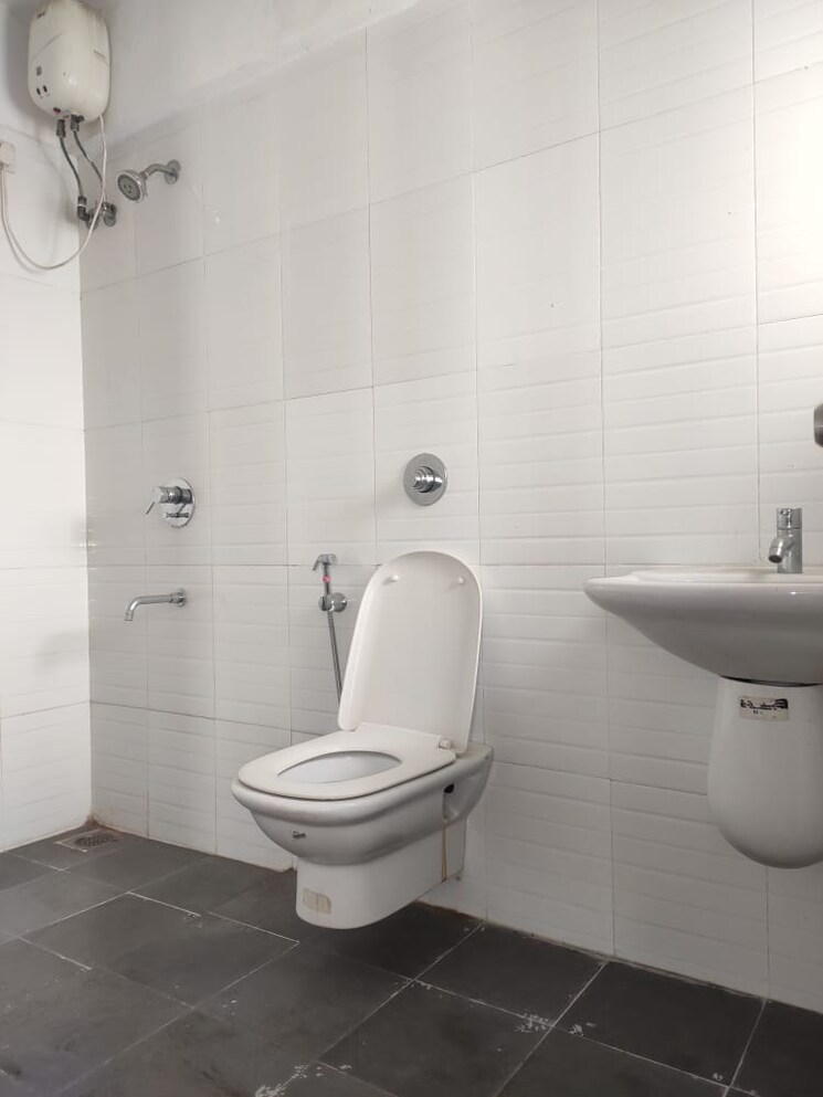 Bathroom, lodha-palava-exotica 2 Bedroom 1404 Sq.Ft. Apartment In Dombivli East Thane 7552208