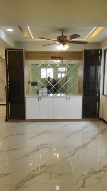 Room in 4 BHK Apartment at Sector 6, Dwarka – for Sale