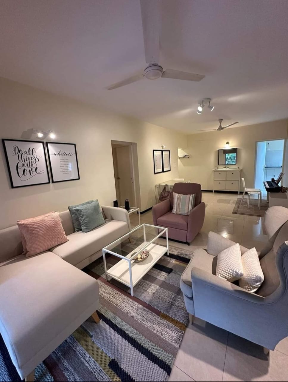 3.5 BHK + Study Room Apartment For Sale in Clover Highlands