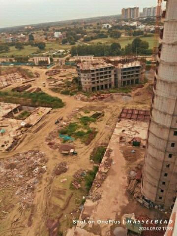 Master Plan in 4 BHK Apartment at Rishita Serenity, Sushant Golf City – for Sale