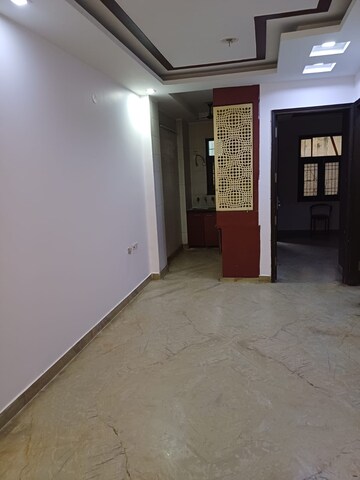 Room in 2.5 BHK Builder Floor at Paschim Vihar – for Sale