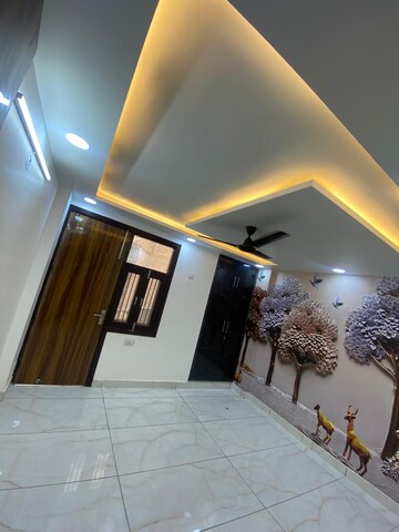 Furnished Amenities in 3 BHK Builder Floor at Dwarka Mor – for Sale