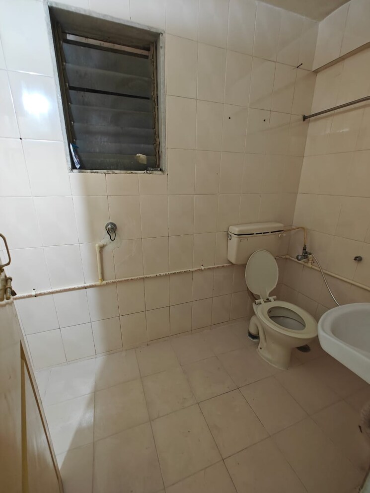 Bathroom, maryland-chs 2 Bedroom 1255 Sq.Ft. Apartment In Nerul Navi Mumbai 7554246