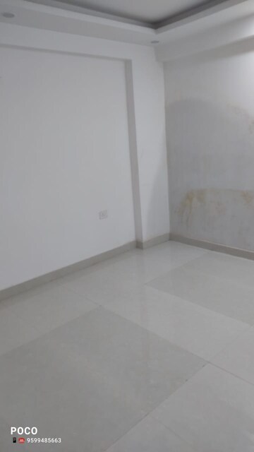 Room in 3 BHK Builder Floor at Mehrauli – for Sale