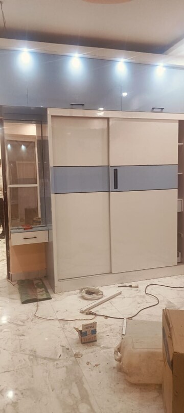 Bathroom in 3 BHK Apartment at Amrapali Silicon City, Sector 76 – for Sale