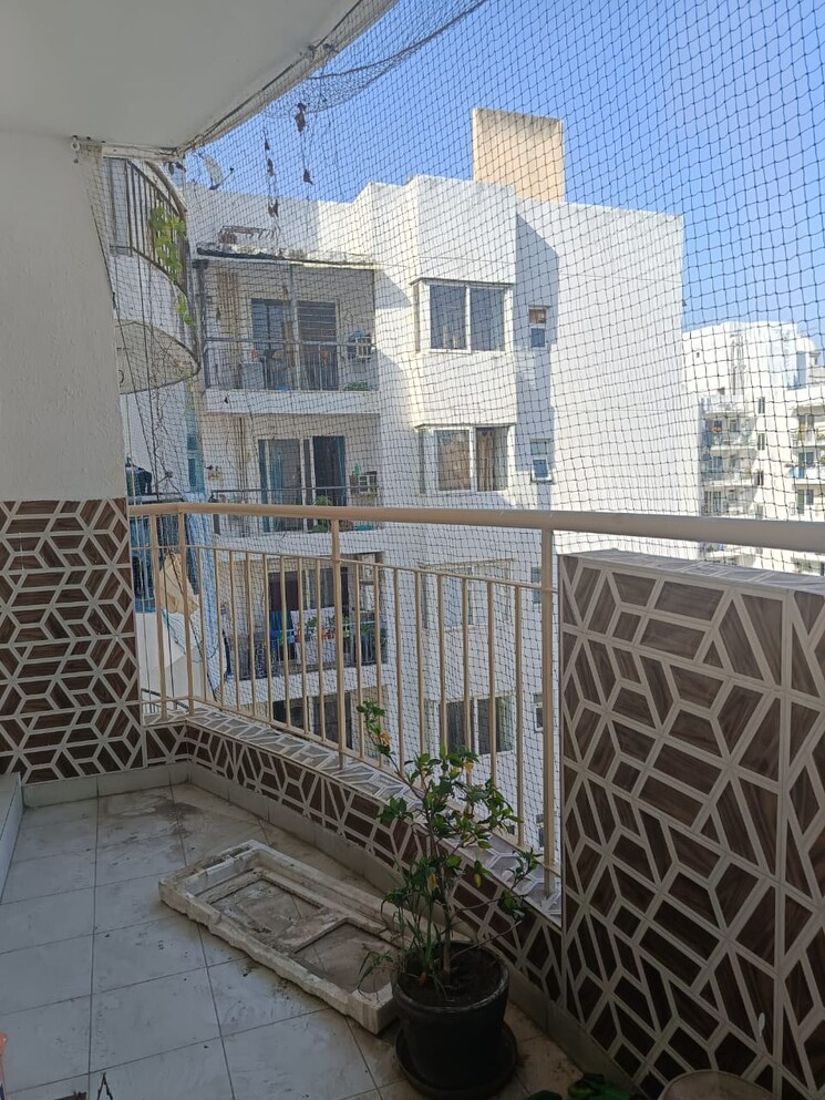 Balcony, amrapali-silicon-city 3 Bedroom 1545 Sq.Ft. Apartment In Sector 76 Noida 7554781