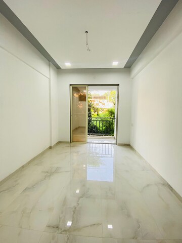 Room in 1 BHK Apartment at Landmark Ekdant Pooja CHS, Kulgaon – for Sale