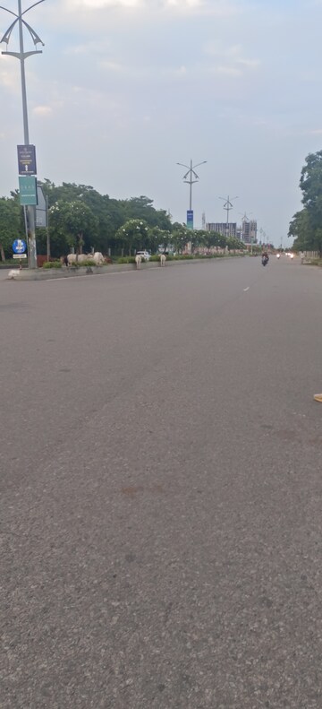 Plot Area in  Land at Ansal Sushant Golf city, Sushant Golf City – for Sale