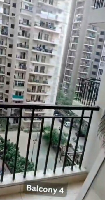 Staircase in 2.5 BHK Apartment at Geotech Pristine Avenue, Sector 16c Greater Noida – for Sale