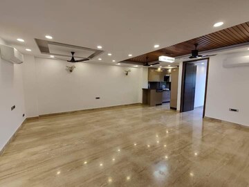 Room in 2 BHK Apartment at M3M Antalya Hills, Sector 79 – for Sale