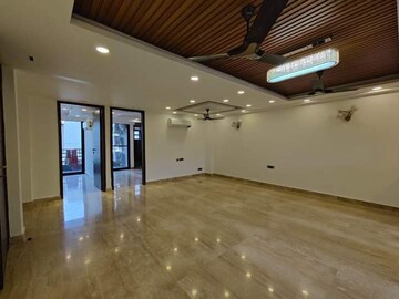 Room in 2 BHK Apartment at M3M Antalya Hills, Sector 79 – for Sale
