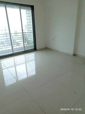 Master Bedroom in 2 BHK Apartment at Dombivli East – for Sale