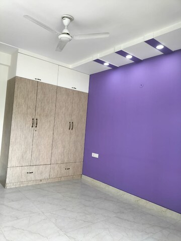 रेसिडेंशियल बिल्डर फ्लोर वर्ग फुट फॉर रेंट इन सेक्टर 47 नोएडा  7555684