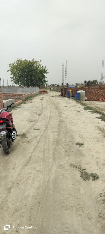  Plot For Sale in Bhopani Village