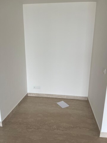 Room in 3.5 BHK Apartment at M3M Latitude, Sector 65 – for Sale