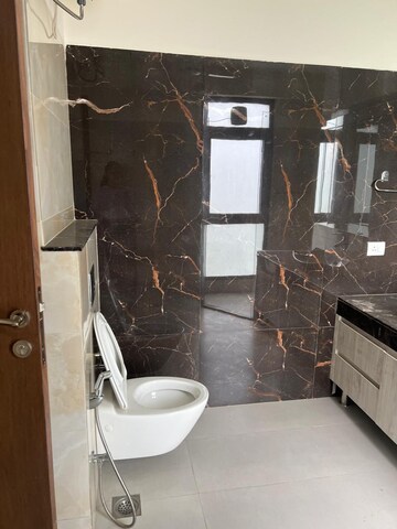 Bathroom in 3.5 BHK Apartment at M3M Latitude, Sector 65 – for Sale