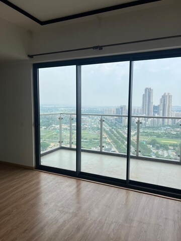 Room in 3.5 BHK Apartment at M3M Latitude, Sector 65 – for Sale