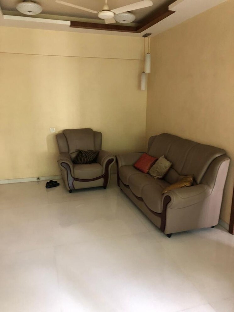 Living Room, vikash-bhawan 2 Bedroom 660 Sq.Ft. Apartment In Dadar West Mumbai 7555922