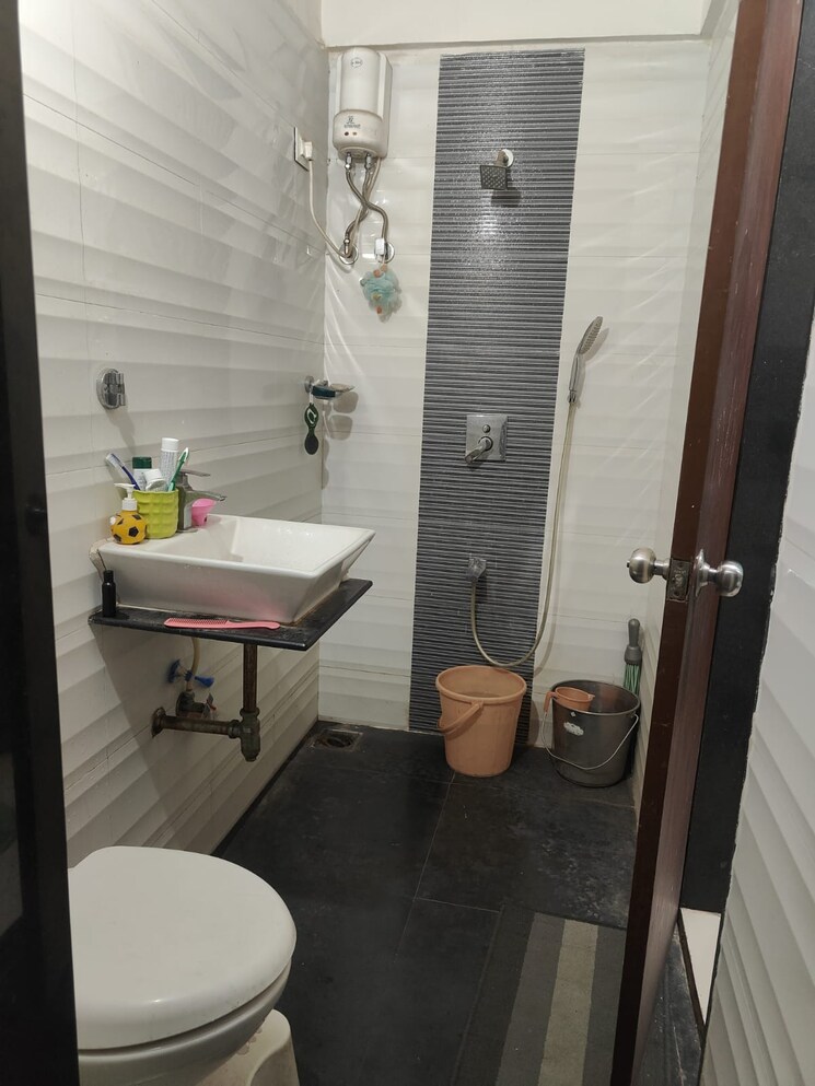 Bathroom, bhoomi-acres 2 Bedroom 645 Sq.Ft. Apartment In Waghbil Thane 7556069