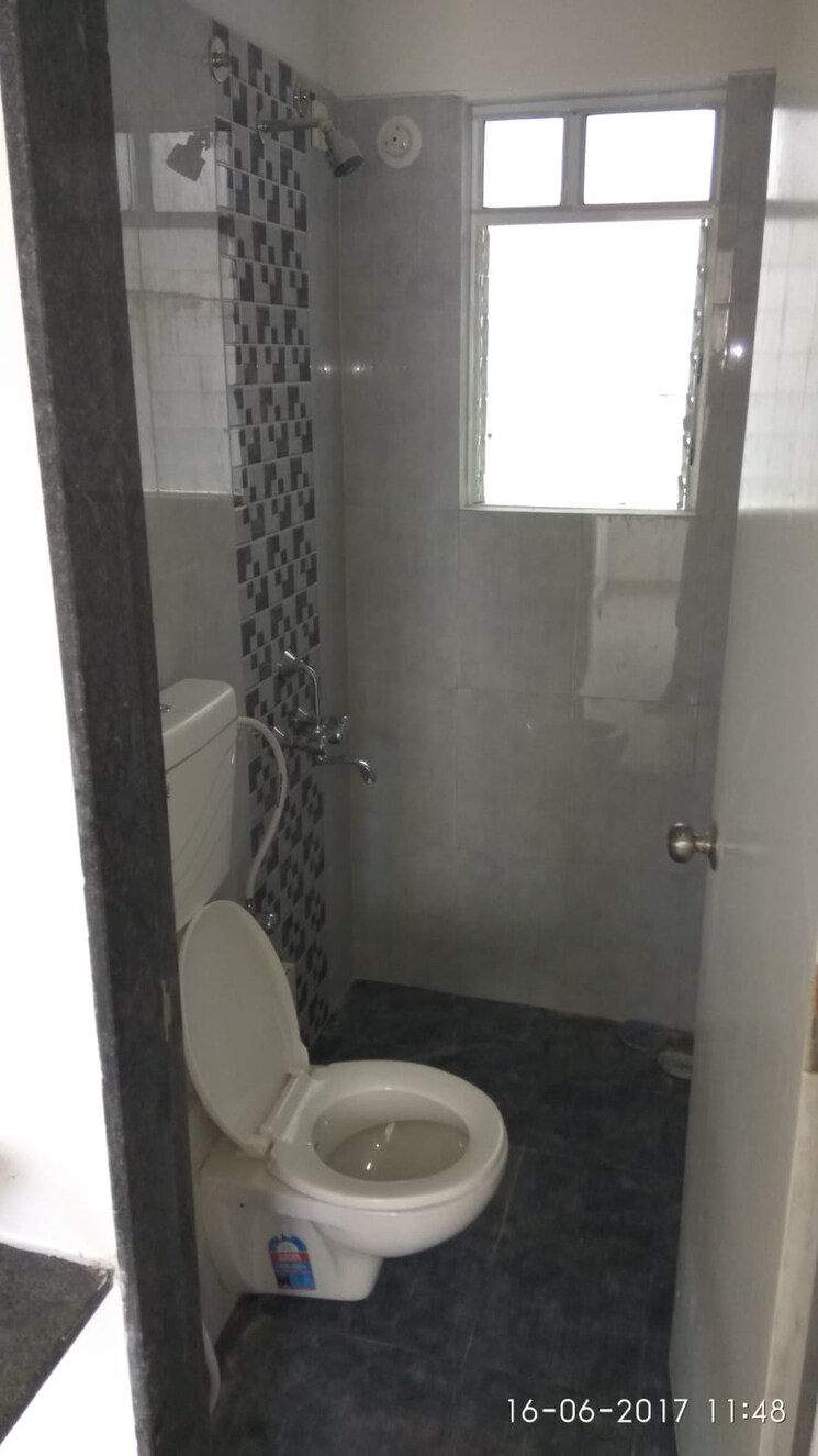 Bathroom, yugal-kaushalya 2 Bedroom 943 Sq.Ft. Apartment In Hadapsar Pune 7556245