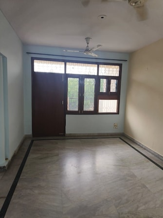 2 BHK Apartment For Resale in Arun Vihar Sector 37 Sector 37 Noida  7556306