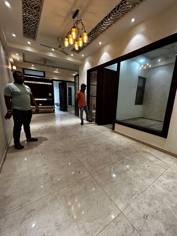 Parking in 3 BHK Builder Floor at Niti Khand – for Sale