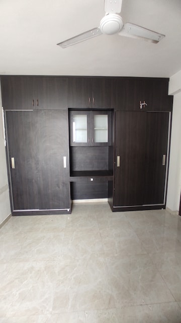 Furnished Amenities in 3 BHK Apartment at Omaxe Royal Residency, Sector 79 – for Sale