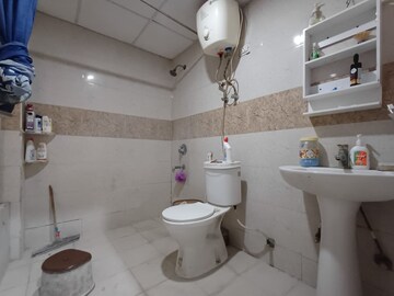 Bathroom in 4 BHK Apartment at Supertech Ecociti, Sector 137 – for Sale
