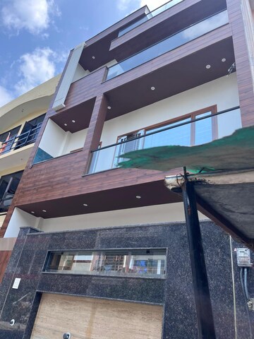 6+ BHK Independent House – Exterior View View at Upsidc Site B - for Sale