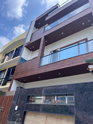 6+ BHK Independent House – Exterior View View at Upsidc Site B - for Sale