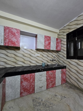 2 BHK Builder Floor For Rent in Raghu Nagar Delhi  7557158