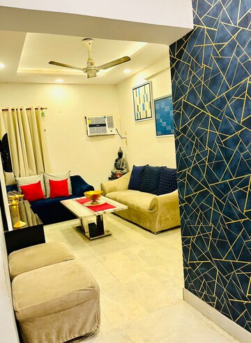 Master Bedroom in 2 BHK Independent House at Shalimar Bagh – for Sale