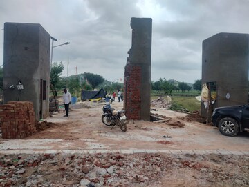  Plot For Sale in Renwal Manji