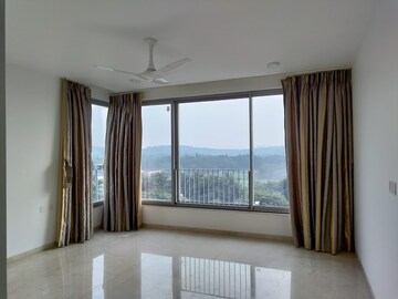 3 BHK Apartment For Rent in Oberoi Realty Esquire Goregaon East Mumbai  7557617