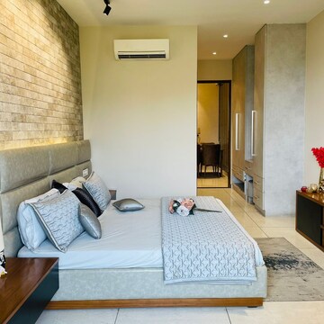 Bedroom in 3 BHK Apartment at Allwin El Spazia, Nagla Road – for Sale