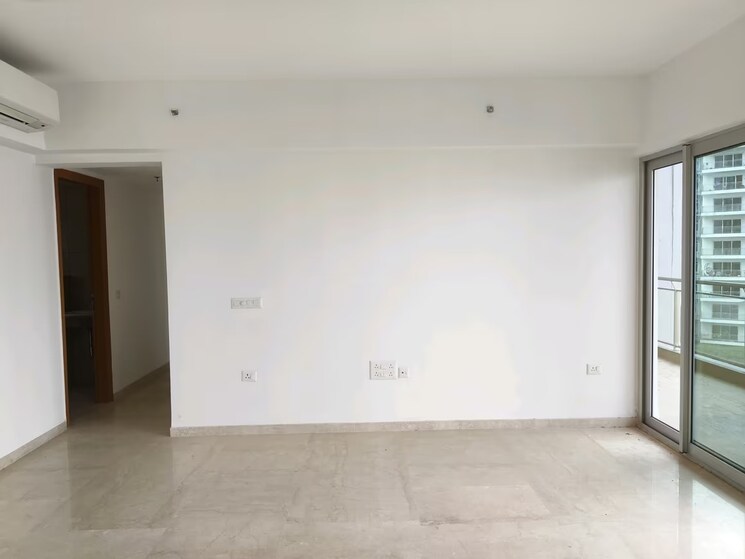 Room, puri-emerald-bay 3 Bedroom 2450 Sq.Ft. Apartment In Sector 104 Gurgaon 7558399