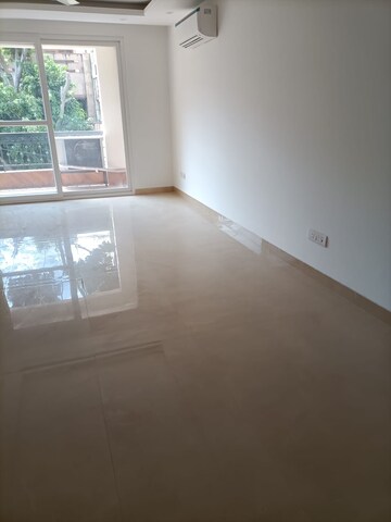Room in 4 BHK Builder Floor at Saket – for Sale