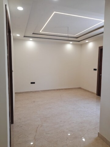 Room in 3 BHK Independent House at Kamta – for Sale