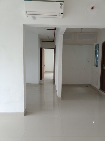Room in 4 BHK Apartment at Sugam Morya, Tollygunge – for Sale