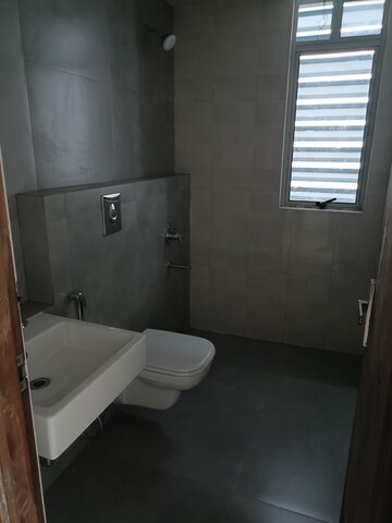 Bathroom in 4 BHK Apartment at Sugam Morya, Tollygunge – for Sale