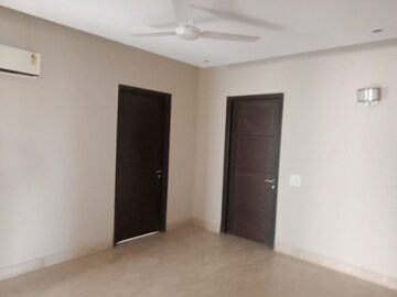 Room in 4 BHK Builder Floor at Saket – for Sale