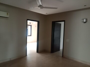 Room in 4 BHK Builder Floor at Saket – for Sale