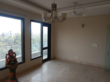 Room in 4 BHK Builder Floor at Saket – for Sale
