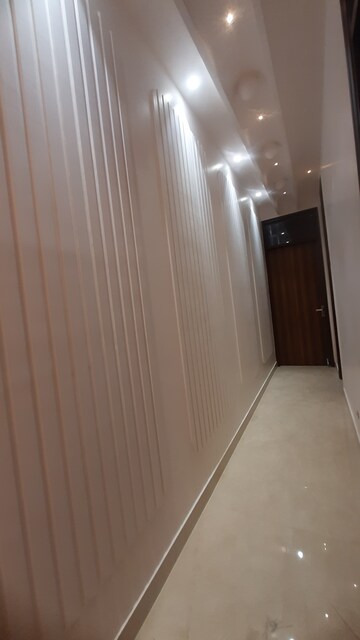 Room in 3 BHK Builder Floor at Hari Nagar – for Sale